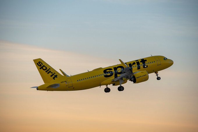 Spirit Airlines announces closure after more than three decades of service and immediate cessation of operations.